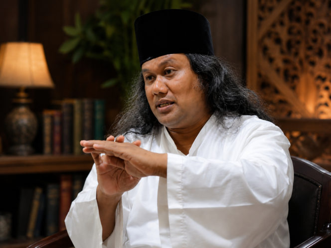 
 Gus Muwafiq: Ulama, Budayawan, dan Orator Nahdlatul Ulama