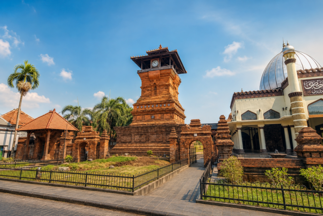 
 Wali Songo: Sembilan Tokoh Penyebar Islam di Jawa